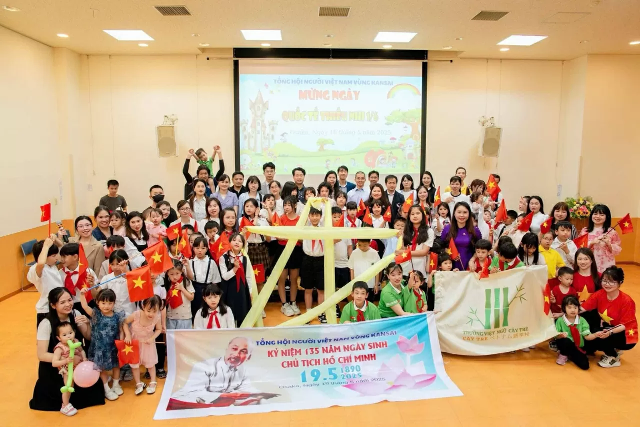 Lan tỏa tình yêu quê hương qua tranh vẽ của thiếu nhi Việt tại Nhật Bản Lan tỏa tình yêu quê hương qua tranh vẽ của thiếu nhi Việt tại Nhật Bản