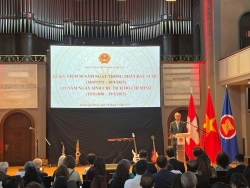 Đại sứ quán Việt Nam tại Thụy Sỹ kỷ niệm Ngày thống nhất đất nước và Ngày sinh Chủ tịch Hồ  Chí Minh