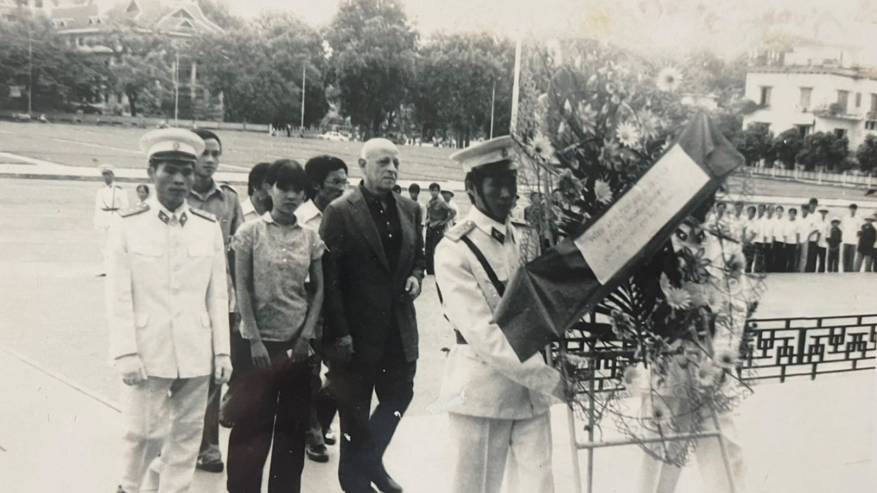 Chuyện cựu sĩ quan tình báo Mỹ 'đi gặp lại bạn cũ, người bạn vĩ đại' - Chủ tịch Hồ Chí Minh