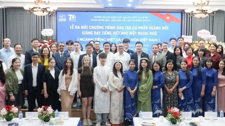 Ra mắt chương trình đào tạo Cử nhân giảng dạy tiếng Việt như ngoại ngữ