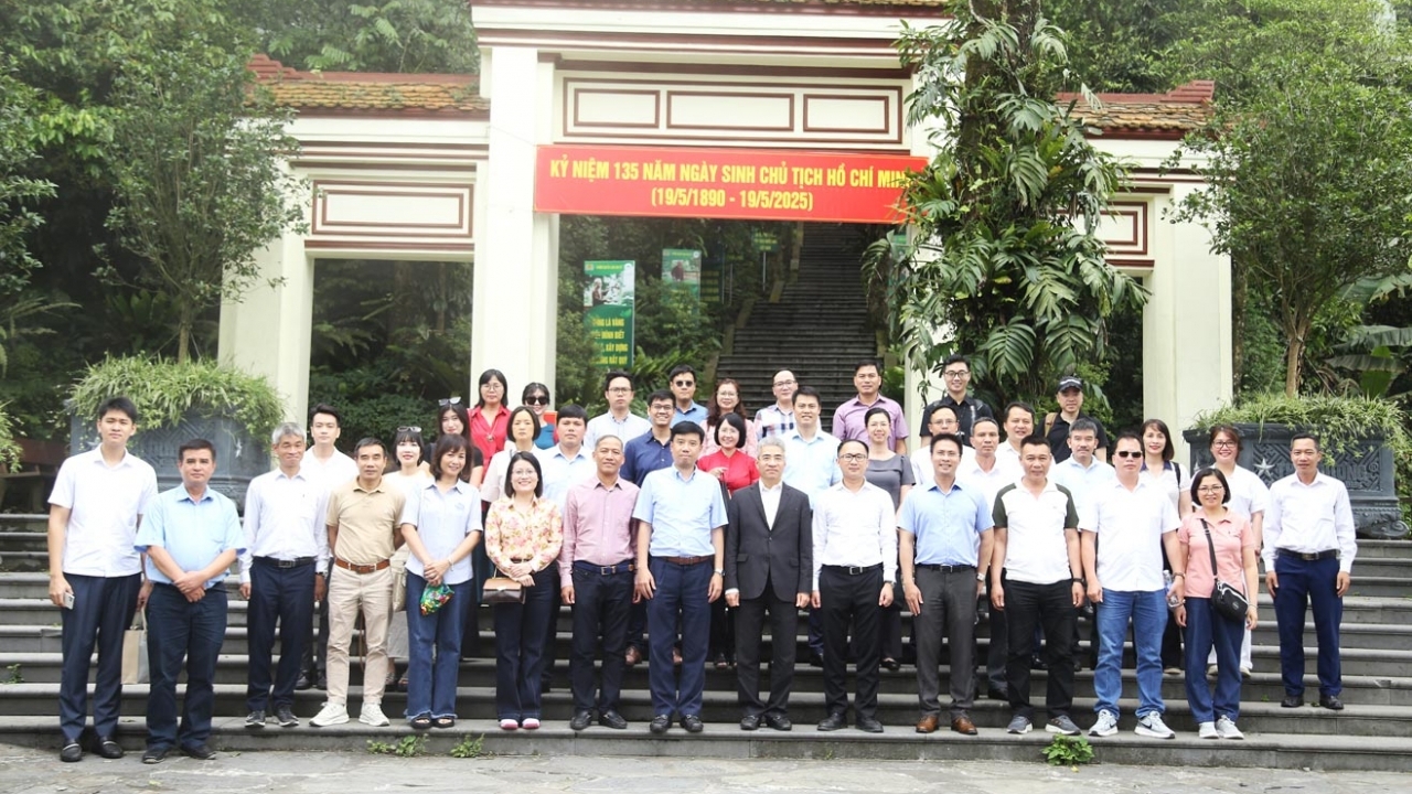 Thực tế tại K9-Đá Chông: Cán bộ ngoại giao học tập tư tưởng, đạo đức, phong cách Hồ Chí Minh để tiếp nối di sản của Người