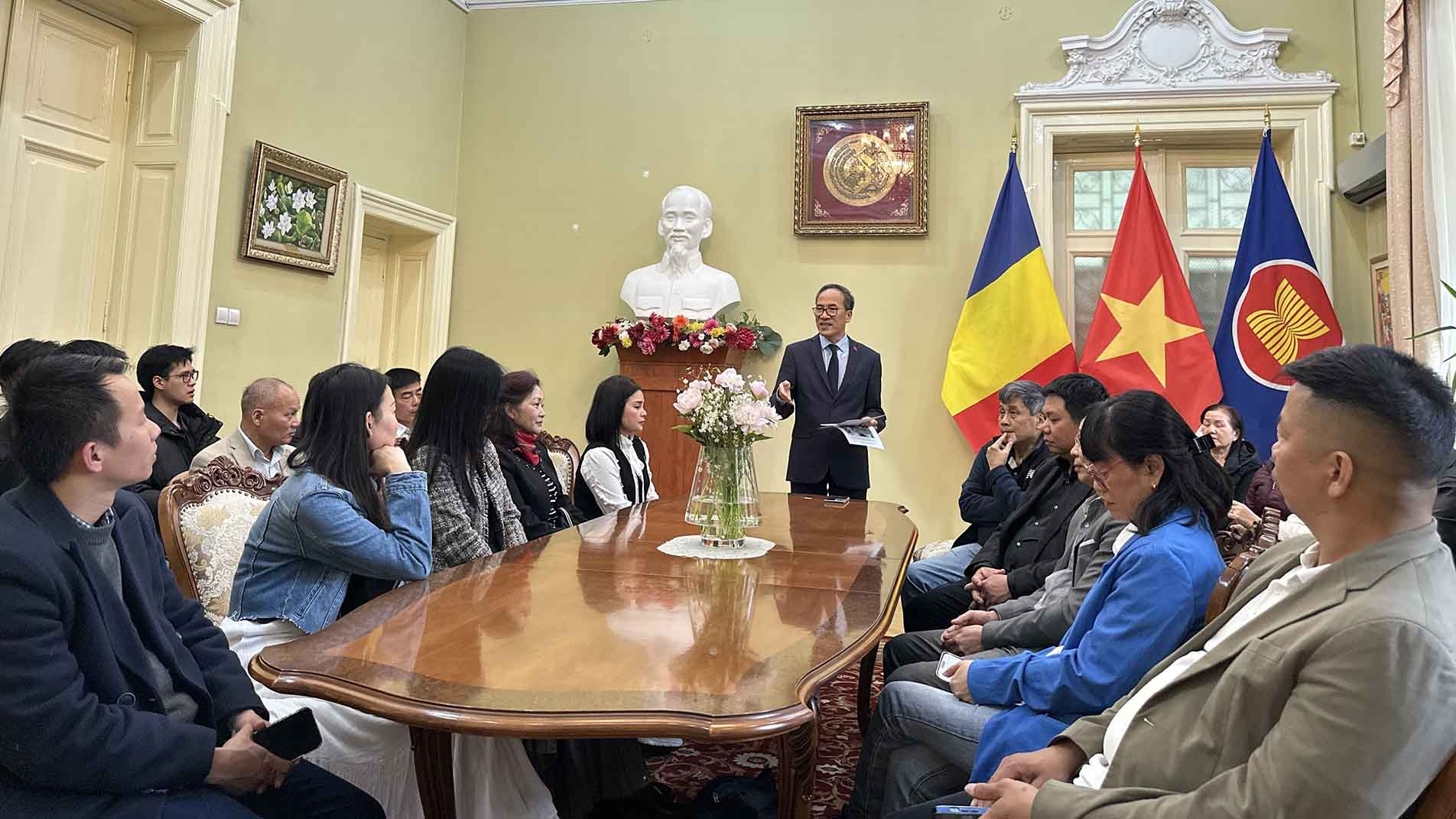 Kỷ niệm 135 năm Ngày sinh Chủ tịch Hồ Chí Minh tại Romania