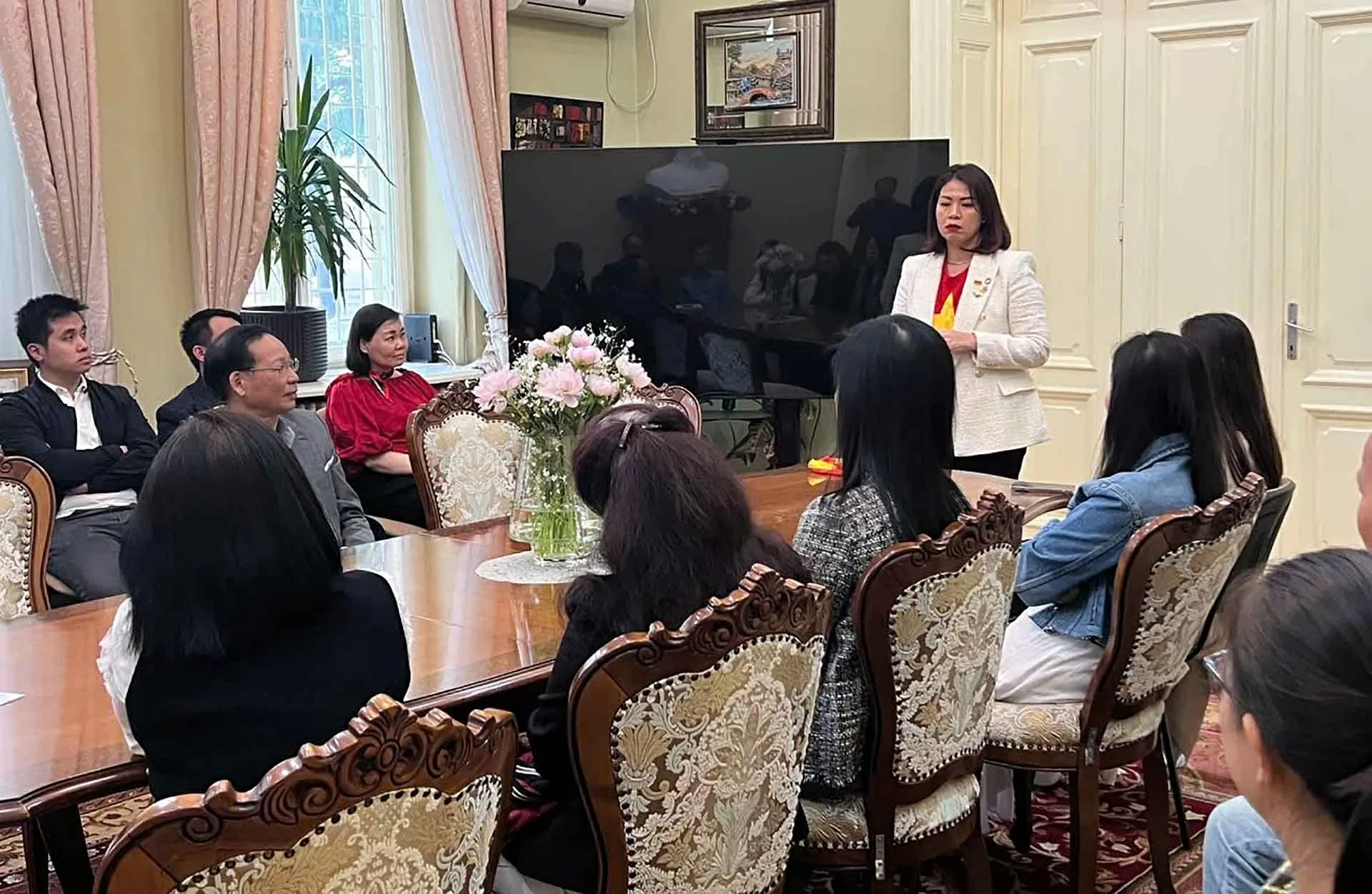 Kỷ niệm 135 năm Ngày sinh Chủ tịch Hồ Chí Minh tại Romania Kỷ niệm 135 năm Ngày sinh Chủ tịch Hồ Chí Minh tại Romania