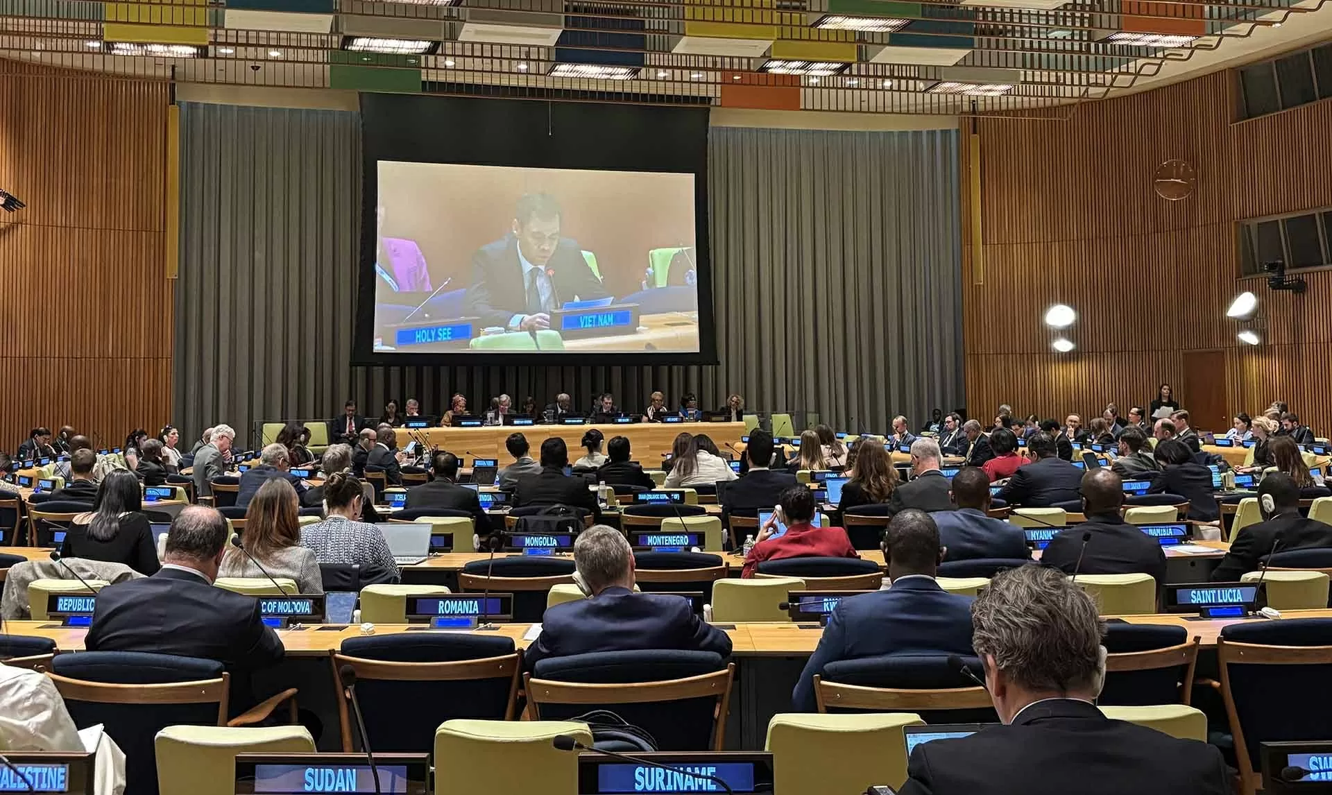 Việt Nam ủng hộ nỗ lực nâng cao hiệu quả hoạt động của Liên hợp quốc Việt Nam ủng hộ nỗ lực nâng cao hiệu quả hoạt động của Liên hợp quốc