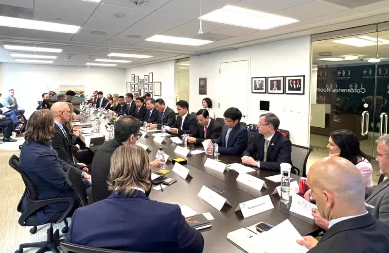 Thứ trưởng Phạm Thế Tùng và đoàn công tác làm việc với gần 30 doanh nghiệp của USABC. Thứ trưởng Phạm Thế Tùng và đoàn công tác làm việc với gần 30 doanh nghiệp của USABC.