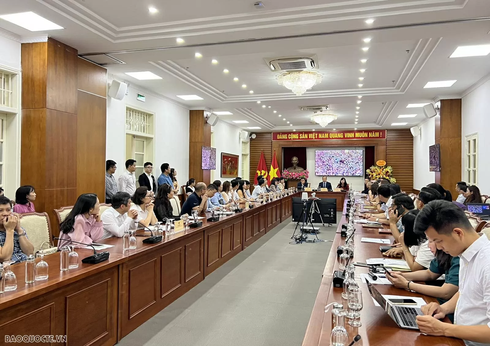 Phát động Giải thưởng thường niên truyền thông về quyền con người 'Việt Nam Hạnh phúc - Happy Vietnam 2025' Phát động Giải thưởng thường niên truyền thông về quyền con người 'Việt Nam Hạnh phúc - Happy Vietnam 2025'