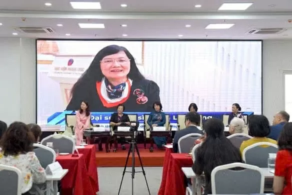 Những bóng hồng ngoại giao Việt Nam: 80 năm gánh vác sứ mệnh, kiến tạo vị thế, truyền lửa tương lai Những bóng hồng ngoại giao Việt Nam: 80 năm gánh vác sứ mệnh, kiến tạo vị thế, truyền lửa tương lai