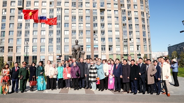 Đại sứ Đặng Minh Khôi tham dự chuỗi hoạt động ý nghĩa tại St. Petersburg