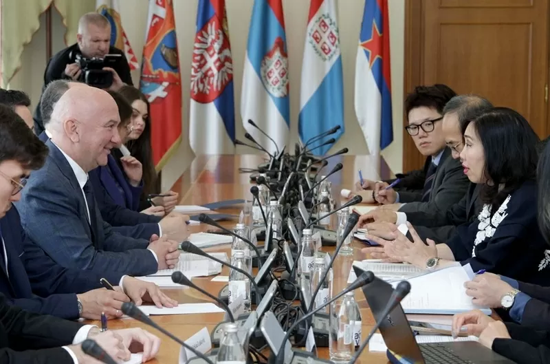 Thứ trưởng Lê Thị Thu Hằng đồng chủ trì Tham vấn chính trị Việt Nam - Serbia Thứ trưởng Lê Thị Thu Hằng đồng chủ trì Tham vấn chính trị Việt Nam - Serbia