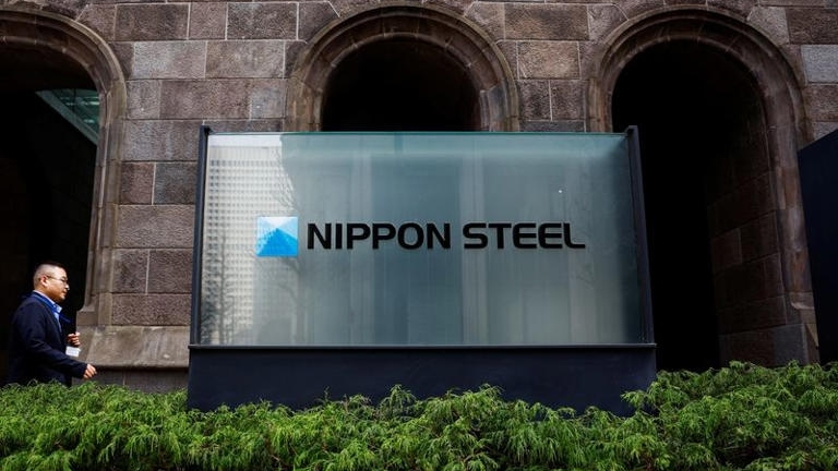 Tổng thống Trump ủng hộ thương vụ Nippon Steel mua lại US Steel