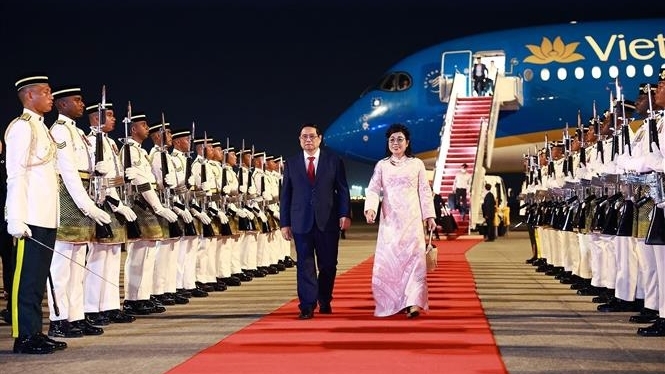 Thủ tướng Phạm Minh Chính cùng Phu nhân bắt đầu thăm chính thức Malaysia và dự các Hội nghị cấp cao