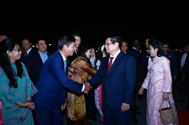 Thủ tướng Phạm Minh Chính tới Kuala Lumpur, bắt đầu thăm Malaysia và dự các Hội nghị cấp cao Thủ tướng Phạm Minh Chính cùng Phu nhân bắt đầu thăm chính thức Malaysia và dự các Hội nghị cấp cao