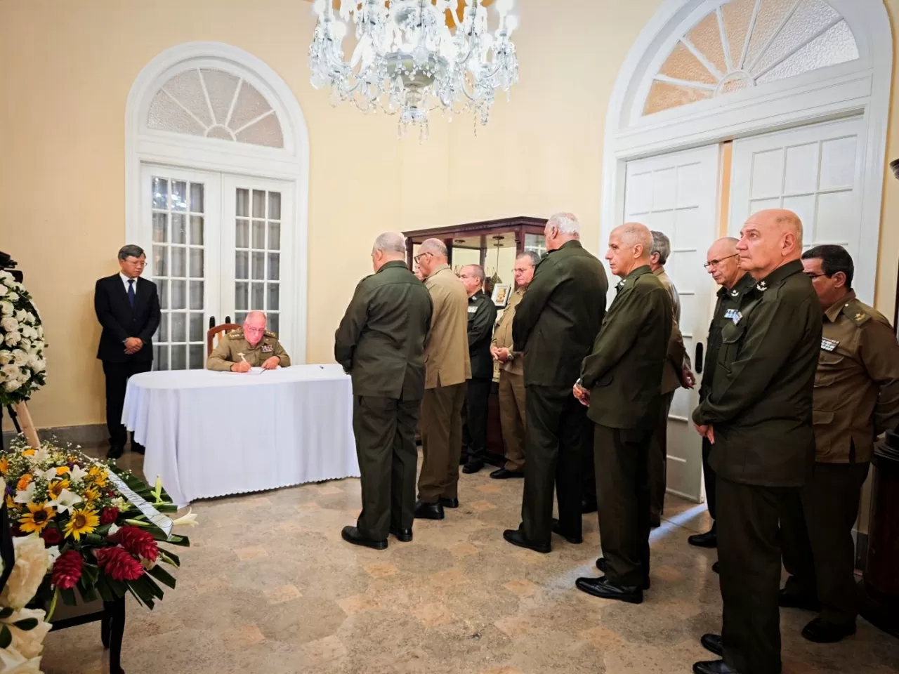 Bí thư thứ Nhất Đảng Cộng sản, Chủ tịch Cộng hoà Cuba Miguel Díaz Canel tưởng nhớ nguyên Chủ tịch nước Trần Đức Lương