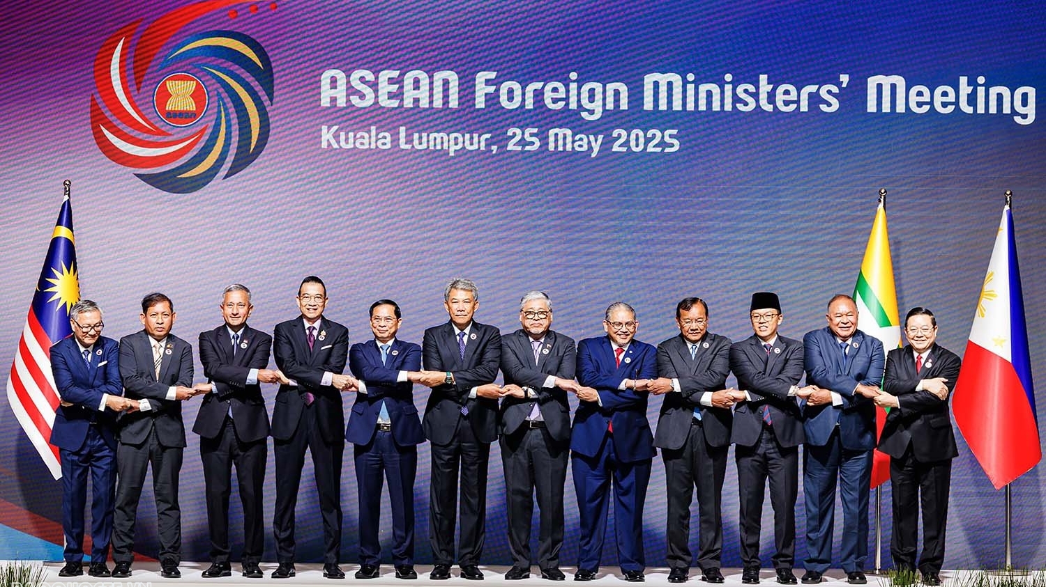 Xây dựng Cộng đồng ASEAN đoàn kết, thống nhất tiếp tục là dòng chảy chính của hợp tác khu vực