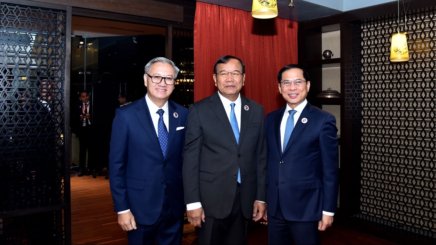 Phó Thủ tướng, Bộ trưởng Bùi Thanh Sơn tiếp song phương tại Hội nghị cấp cao ASEAN