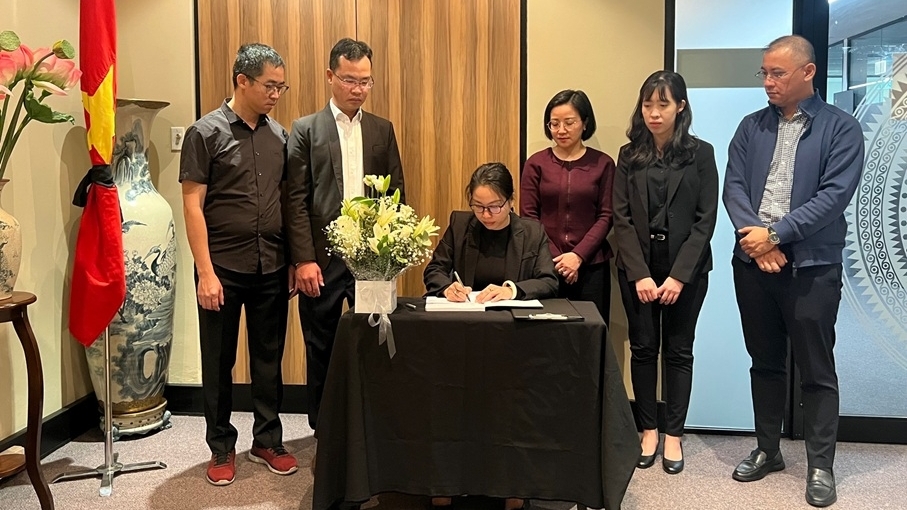 Tổng lãnh sự quán Việt Nam tại Perth tổ chức viếng nguyên Chủ tịch nước Trần Đức Lương