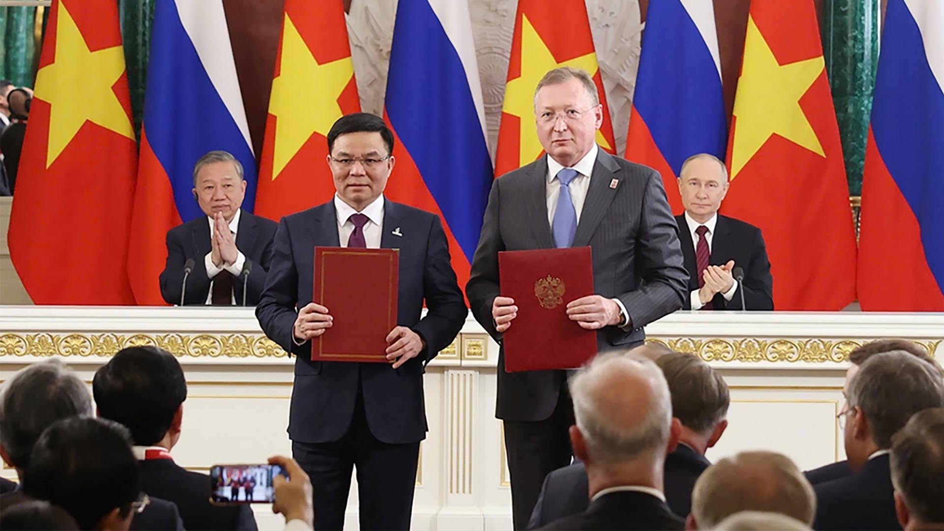 Petrovietnam đặt mục tiêu ‘mỗi tháng vận hành một công trình mới’, duy trì đà tăng trưởng