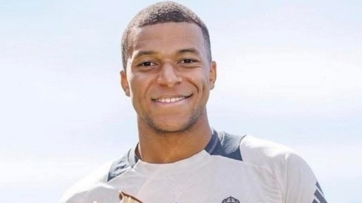 Kylian Mbappe là chủ nhân giải thưởng Chiếc giày vàng châu Âu 2024/25