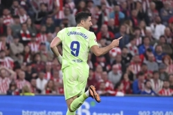 Tiền đạo Lewandowski chói sáng ngày kết thúc mùa giải 2024/25