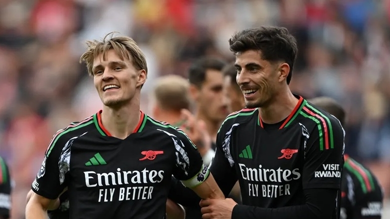 Arsenal phá kỷ lục 101 năm của bóng đá Anh