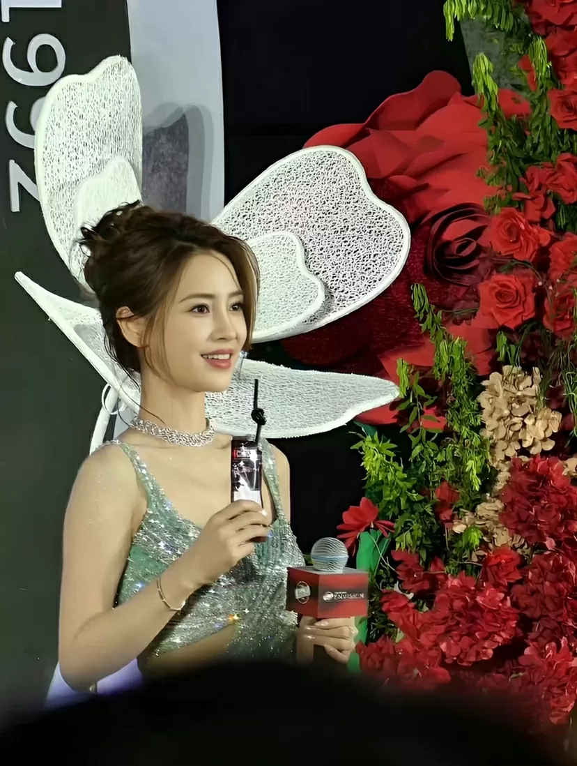 Diễn viên Angelababy lộng lẫy diện mạo thuở ban đầu