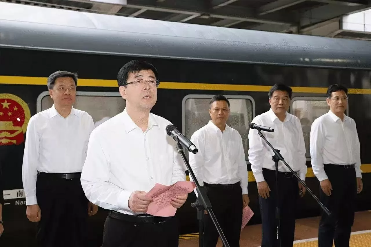 Khôi phục vận hành tuyến tàu khách liên vận quốc tế Việt-Trung: Nam Ninh-Hà Nội Khôi phục vận hành tuyến tàu khách liên vận quốc tế Việt-Trung: Nam Ninh-Hà Nội