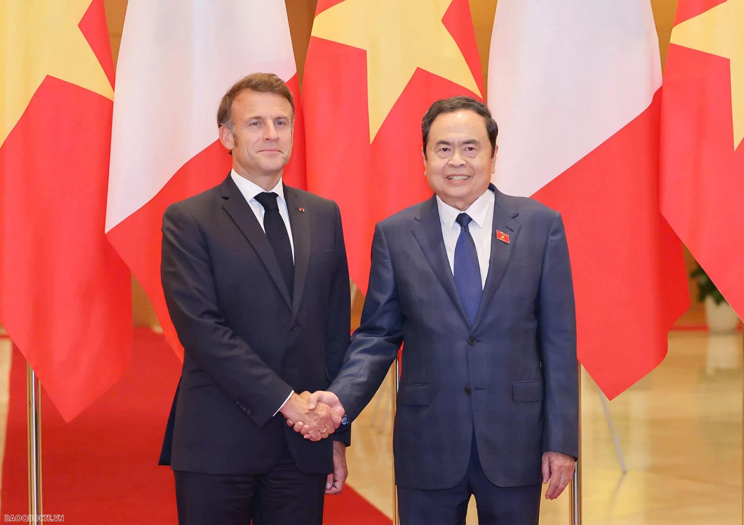 Những hình ảnh bận rộn của Tổng thống Pháp Emmanuel Macron và Phu nhân tại Việt Nam Những hình ảnh bận rộn của Tổng thống Pháp Emmanuel Macron và Phu nhân tại Việt Nam