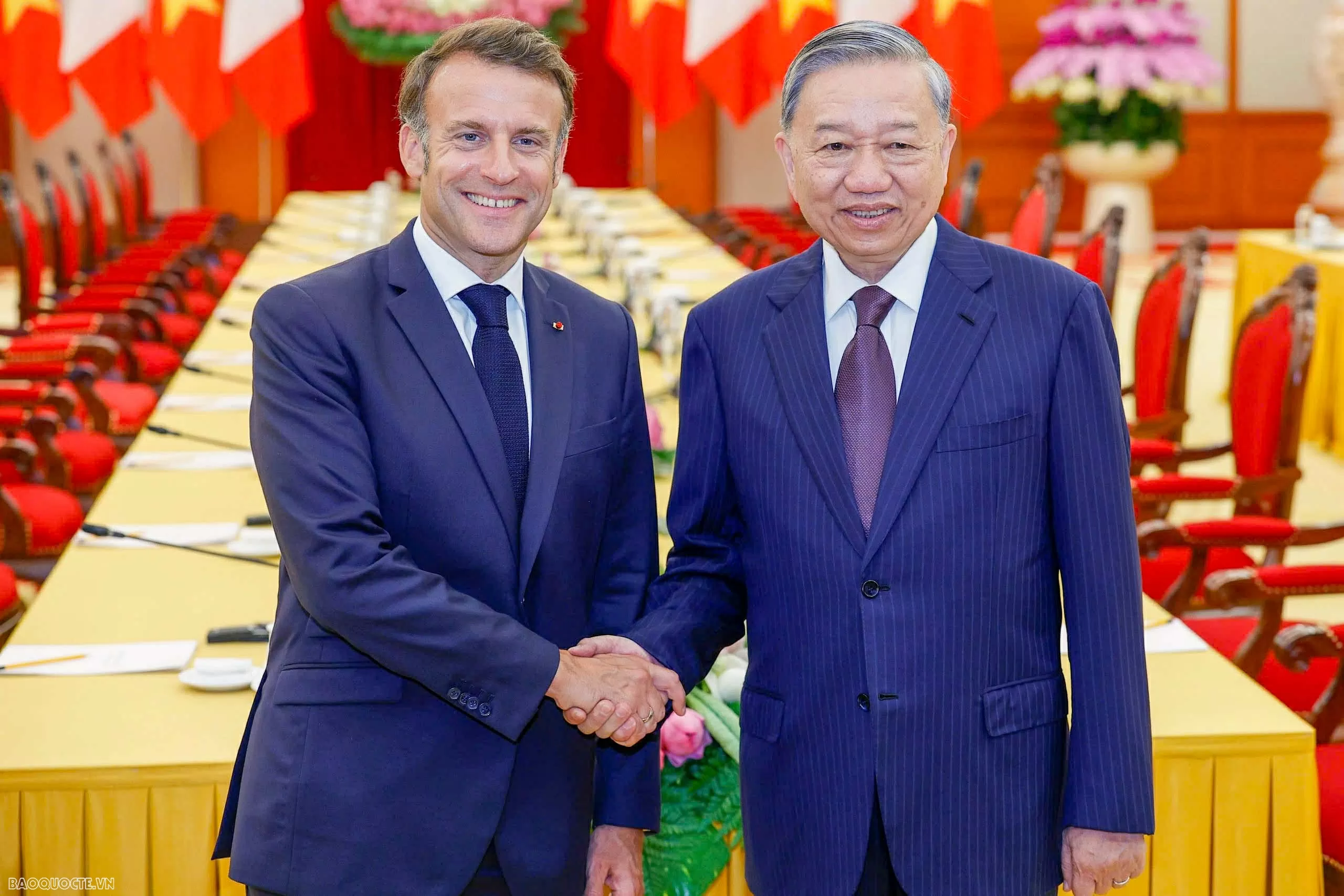 Những hình ảnh bận rộn của Tổng thống Pháp Emmanuel Macron và Phu nhân tại Việt Nam Những hình ảnh bận rộn của Tổng thống Pháp Emmanuel Macron và Phu nhân tại Việt Nam
