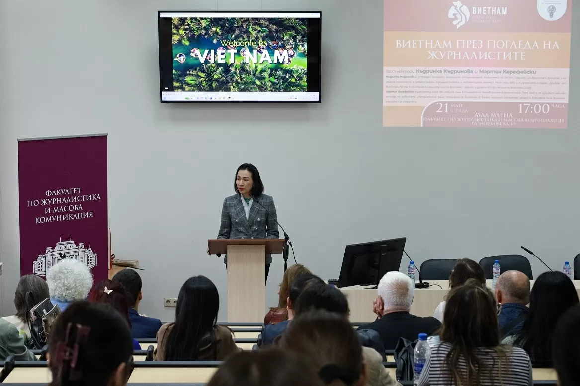 Đại sứ Nguyễn Thị Minh Nguyệt phát biểu tại Tọa đàm. Đại sứ Nguyễn Thị Minh Nguyệt phát biểu tại Tọa đàm.