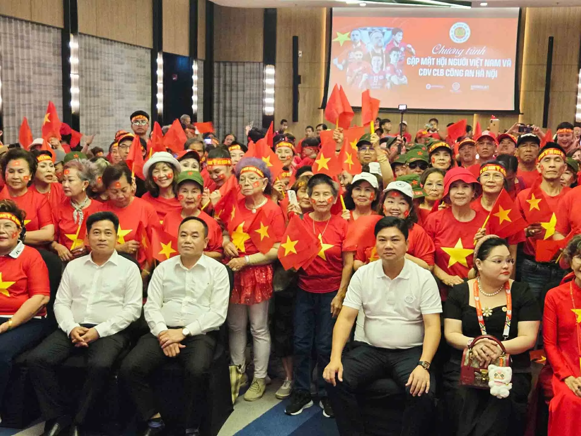 Tăng cường hợp tác giữa tỉnh Buriram, Thái Lan và các địa phương của Việt Nam