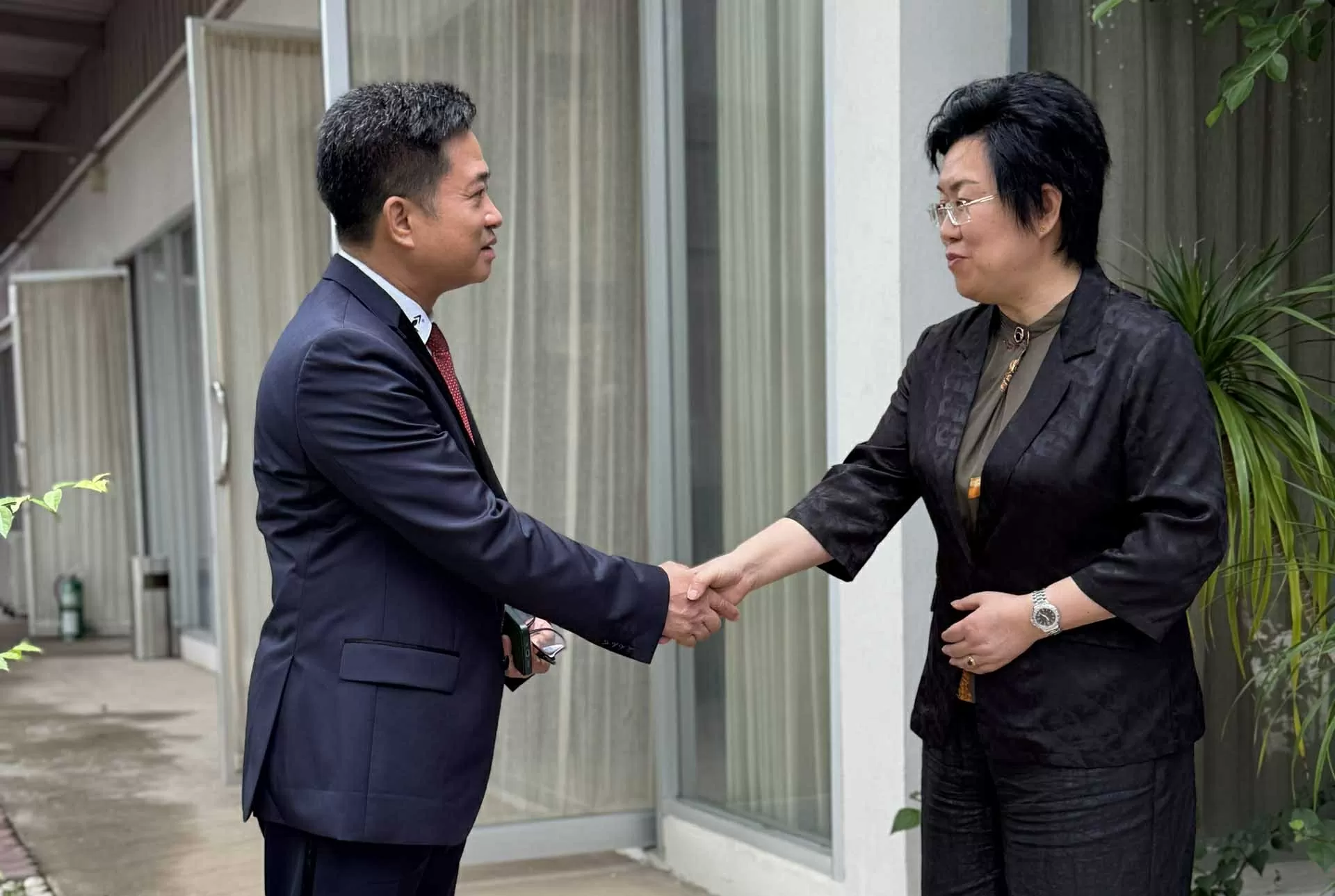 Thúc đẩy hợp tác giữa hai Tổng lãnh sự quán Việt Nam và Trung Quốc tại Khon Kaen Thúc đẩy hợp tác giữa hai Tổng lãnh sự quán Việt Nam và Trung Quốc tại Khon Kaen