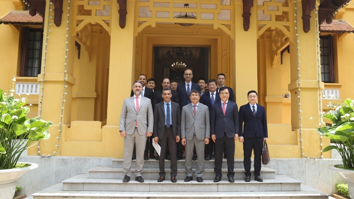 Thúc đẩy hợp tác đầu tư Việt Nam-Oman trong các lĩnh vực công nghệ số, năng lượng, thực phẩm Halal