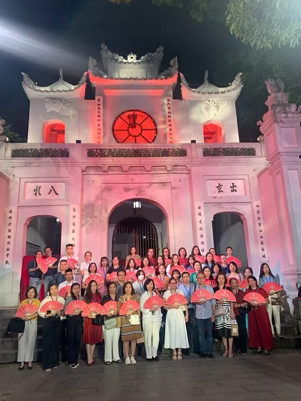 'Tiếng chuông Trấn Vũ' – tour đêm đi tìm linh hồn Thăng Long