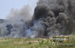 Hàn Quốc: Rơi máy bay của hải quân, tìm thấy 3 người thiệt mạng