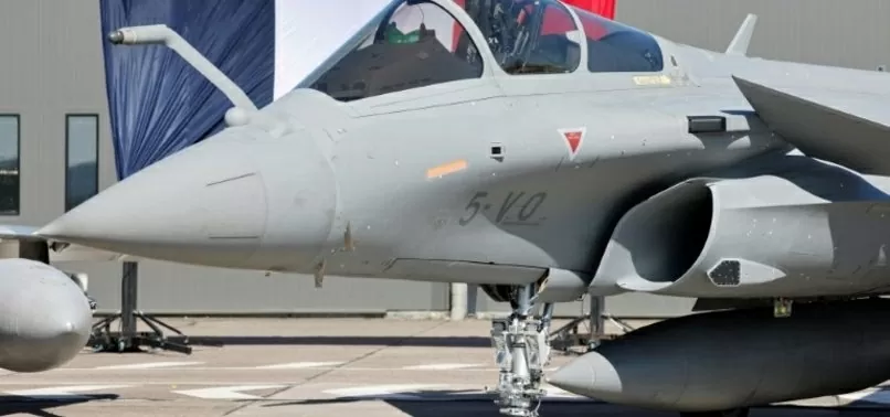 Pháp chi gần 2 tỷ USD, biến một căn cứ thành trung tâm tiếp nhận máy bay ném bom hạt nhân Pháp chi gần 2 tỷ USD, biến một căn cứ thành trung tâm tiếp nhận máy bay ném bom hạt nhân