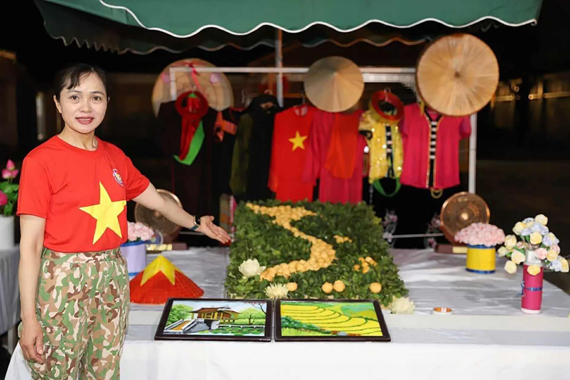 Bóng hồng công binh ở châu Phi