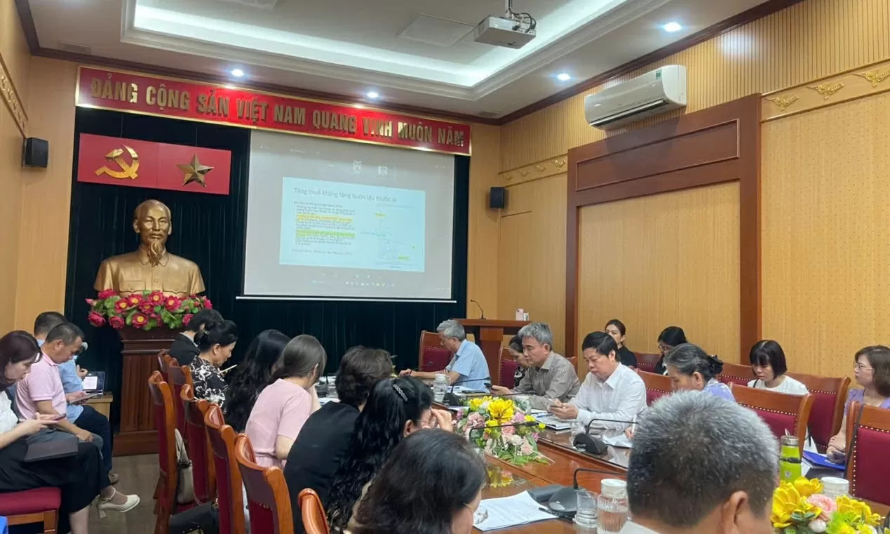 Cùng hành động vì chính sách thuế thuốc lá công bằng, hiệu quả và nhân văn Cùng hành động vì chính sách thuế thuốc lá công bằng, hiệu quả và nhân văn