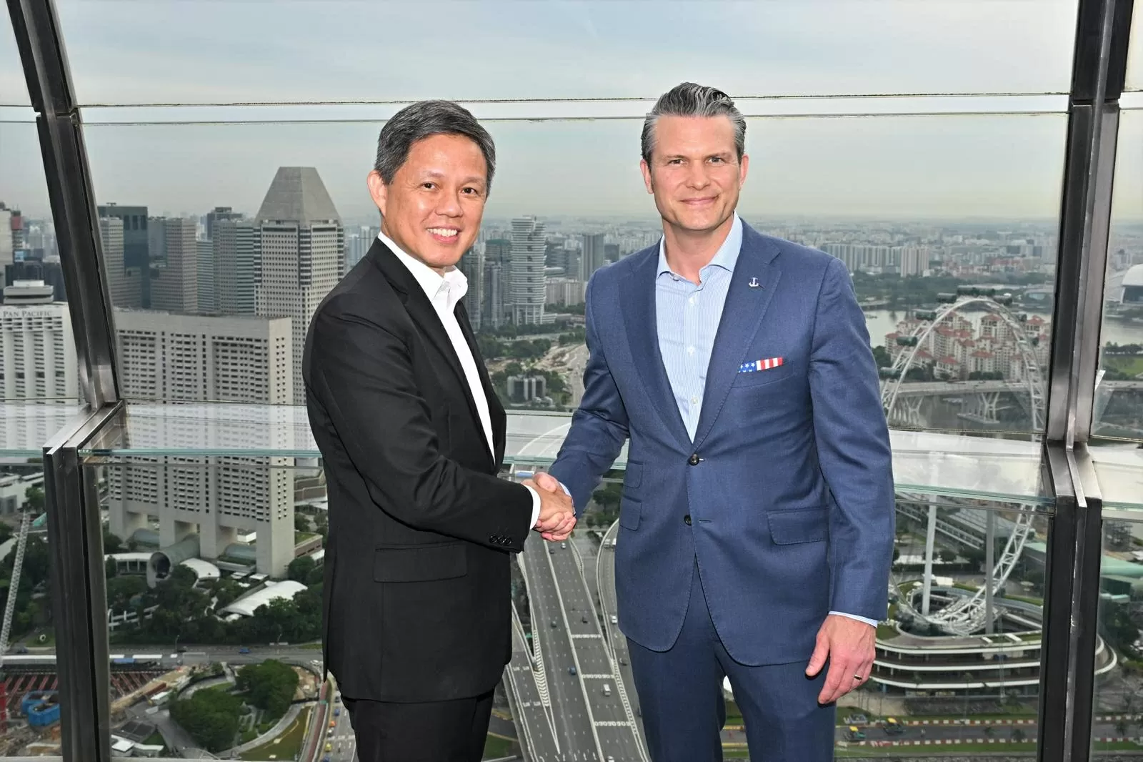 Đối thoại Shangri-La lần thứ 22: Mỹ khẳng định tăng cường hợp tác quốc phòng với ASEAN Đối thoại Shangri-La lần thứ 22: Mỹ khẳng định tăng cường hợp tác quốc phòng với ASEAN