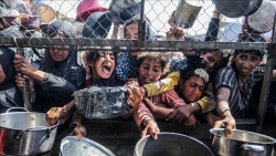 Dải Gaza thành 'nơi đói kém nhất Trái đất', Tổng thống Pháp giục châu Âu mạnh tay hơn với Israel, quốc gia Trung Đông phản ứng gắt