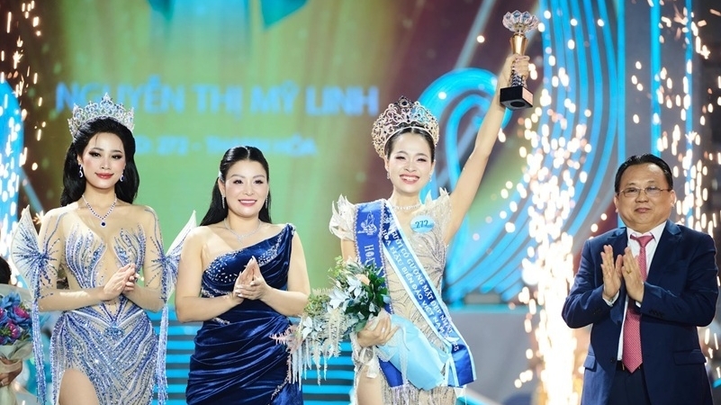 Người đẹp Thanh Hóa đăng quang Hoa hậu Biển đảo Việt Nam 2025