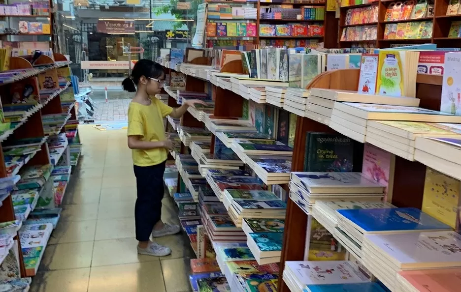 Sách lịch sử, văn hóa 'hồi sinh' trong thế giới đọc của trẻ nhỏ Sách lịch sử, văn hóa 'hồi sinh' trong thế giới đọc của trẻ nhỏ