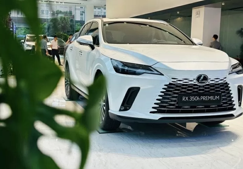 Giá xe Lexus RX 350h từ 3,5 tỷ đồng Giá xe Lexus RX 350h từ 3,5 tỷ đồng