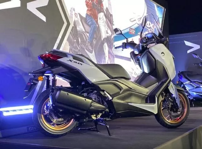 Giá xe Yamaha XMAX 300 2025 được niêm yết ở mức 140 triệu đồng Giá xe Yamaha XMAX 300 2025 được niêm yết ở mức 140 triệu đồng