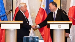 Căng thẳng gia tăng ở Biển Đông, Nhật Bản 'bắt tay' Philippines đẩy mạnh hợp tác quốc phòng