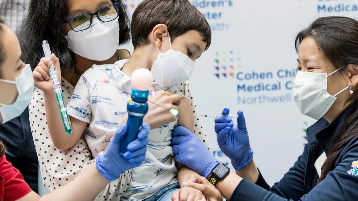 Điểm tin thế giới sáng 2/6: Trung Quốc nói Mỹ lợi dụng Đối thoại Shangri-La, EU dừng trả đũa Washington, Sudan có tân Thủ tướng