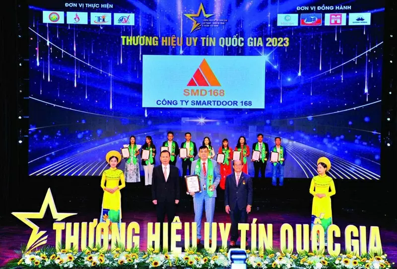 Công ty Cổ phần SmartDoor168 nhận danh hiệu “thương hiệu uy tín quốc gia năm 2023” Công ty Cổ phần SmartDoor168 nhận danh hiệu “thương hiệu uy tín quốc gia năm 2023”