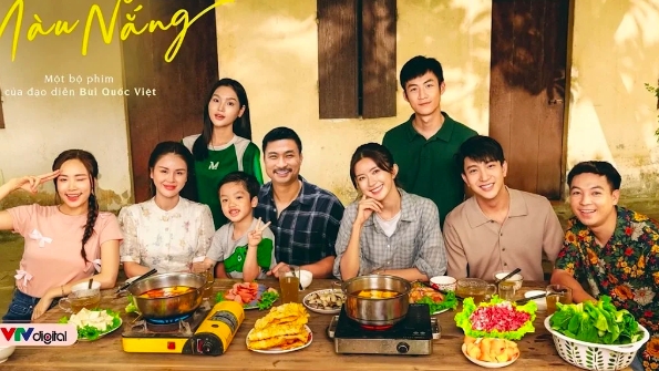 Dịu dàng màu nắng tập 1: Ai tặng váy cho Lan Anh?