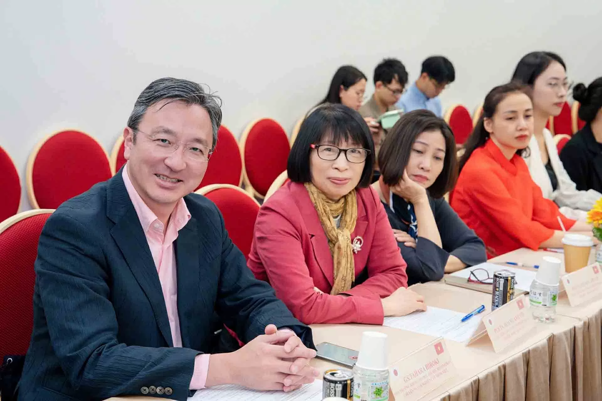 Tầm quan trọng của việc giảng dạy, gìn giữ tiếng Việt và văn hóa Việt cho cộng đồng người Việt Nam ở nước ngoài