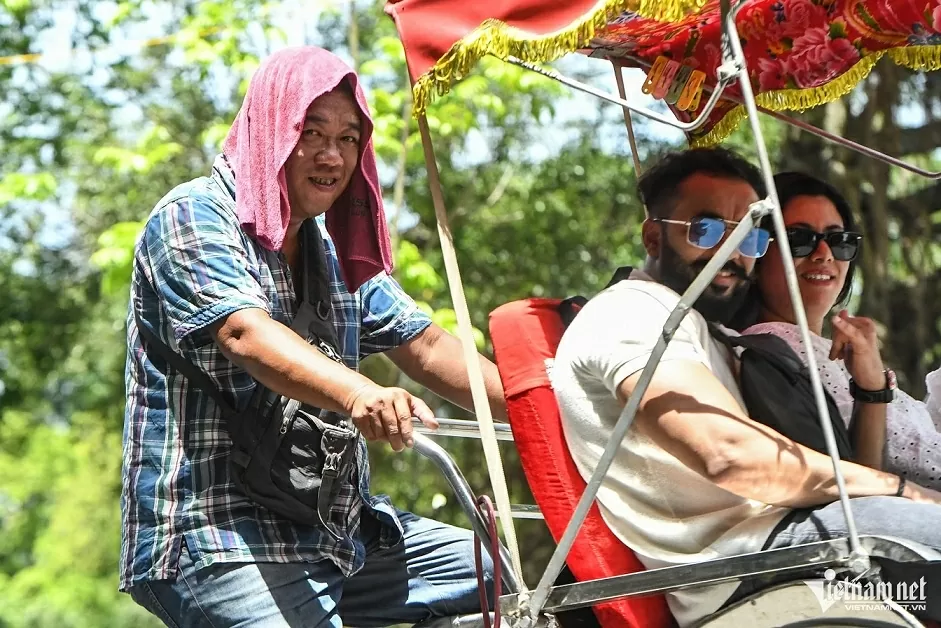 Trưa Hà Nội nắng nóng Trưa Hà Nội nắng nóng