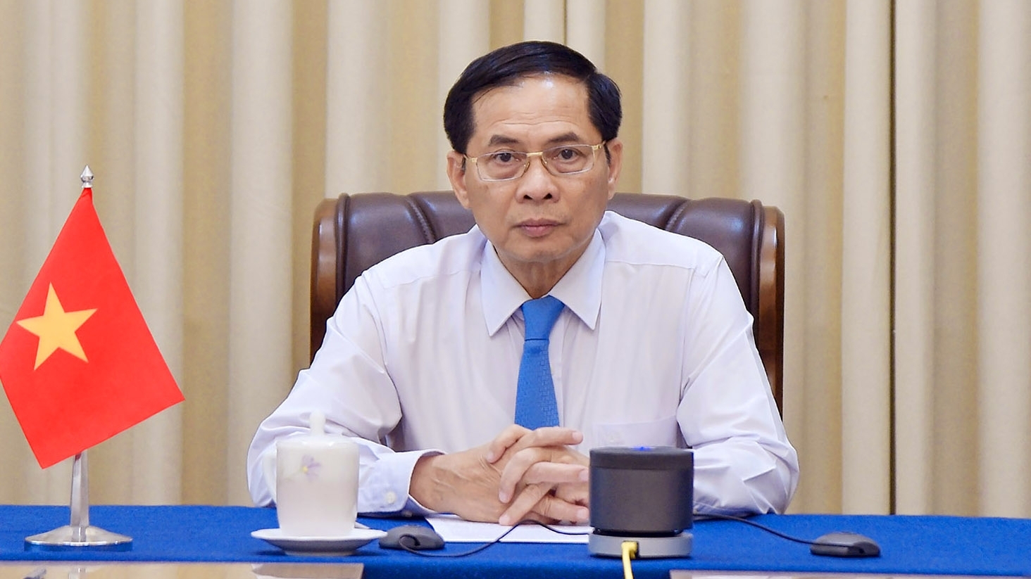 Phó Thủ tướng, Bộ trưởng Ngoại giao Bùi Thanh Sơn điện đàm với Ngoại trưởng Đức Johann Wadephul